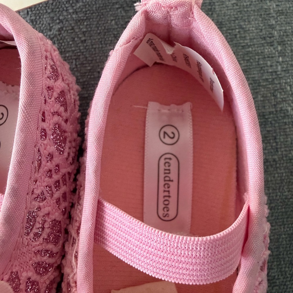 Pink Flower Lace Baby Girls Shoes - Picture 2 of 3